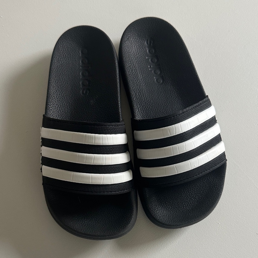 Adidas kids Adilette Shower Slides.